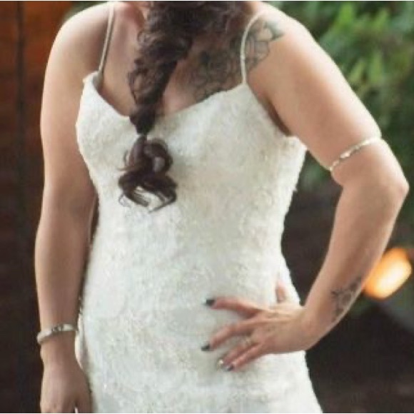 Maggie Sottero wedding dress - Picture 4 of 8